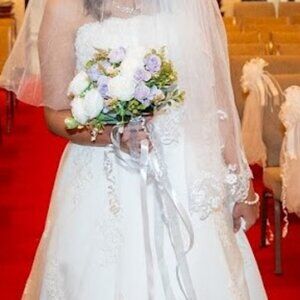 Bride's Wedding Gown, Gorgeous Elegant White, Off shoulder, beads and Appliqué.